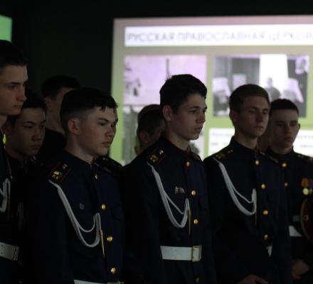 В волгоградском Историческом парке открылась мультимедийная выставка «Без права на забвение. К 80-летию Великой Победы»